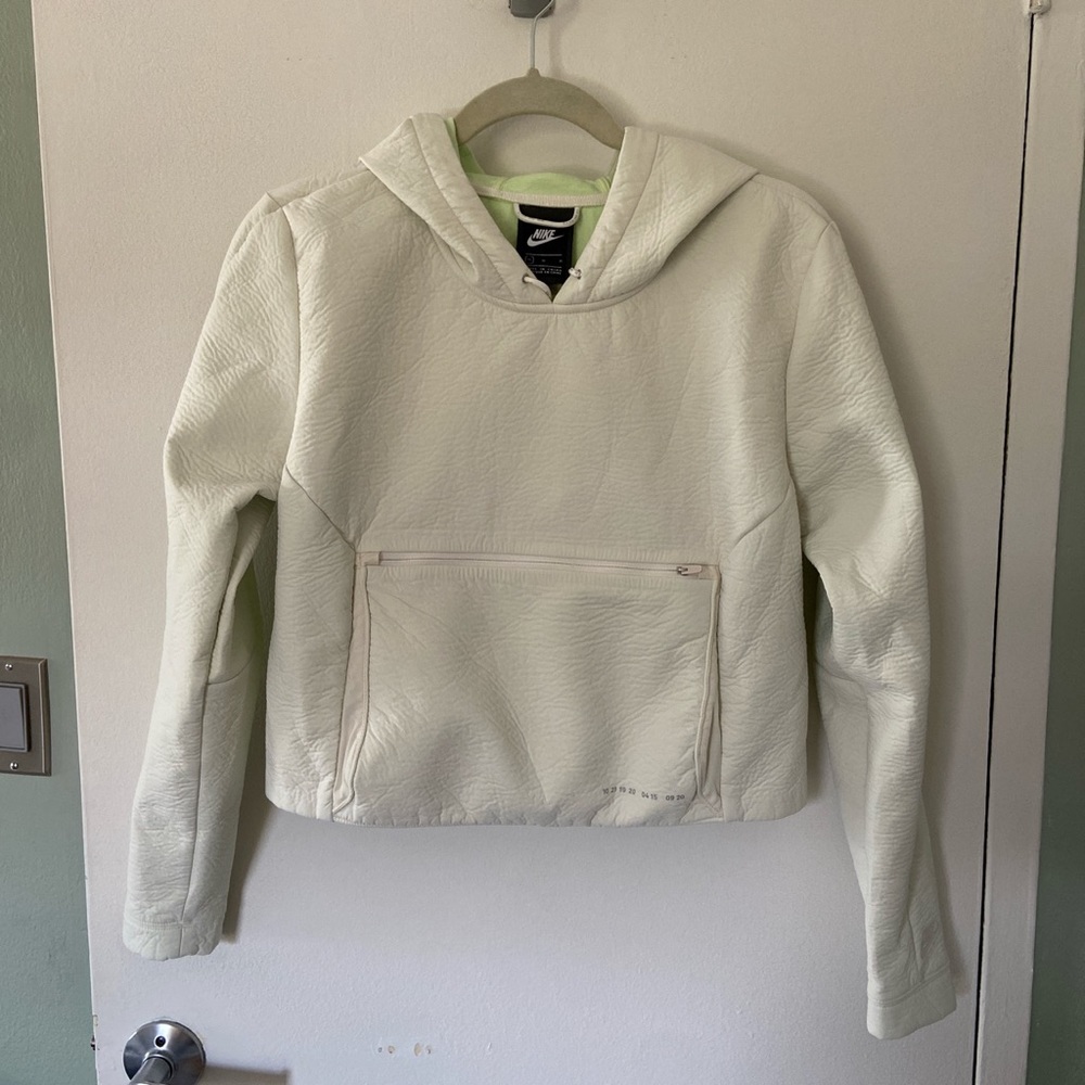 Nike cropped athletic hoodie